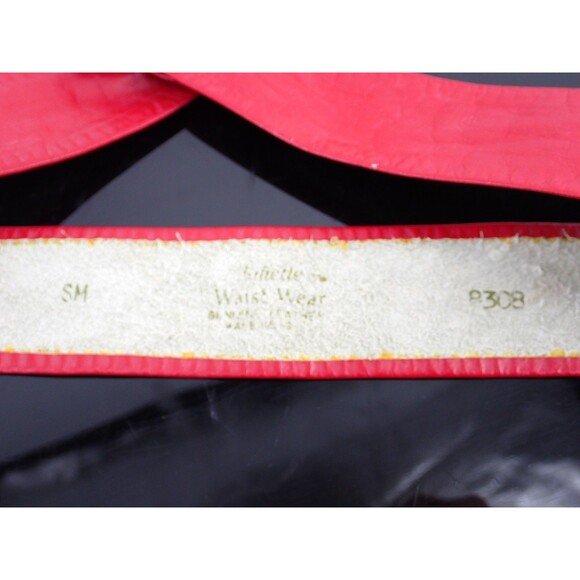 Cherry Red Wide Leather Belt Silver Buckle Medium 31" length 2" wide VTG Revcor - Picture 6 of 10